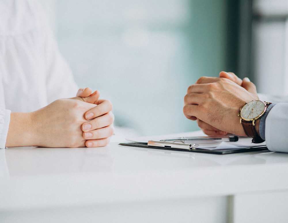 meeting between patient and doctor