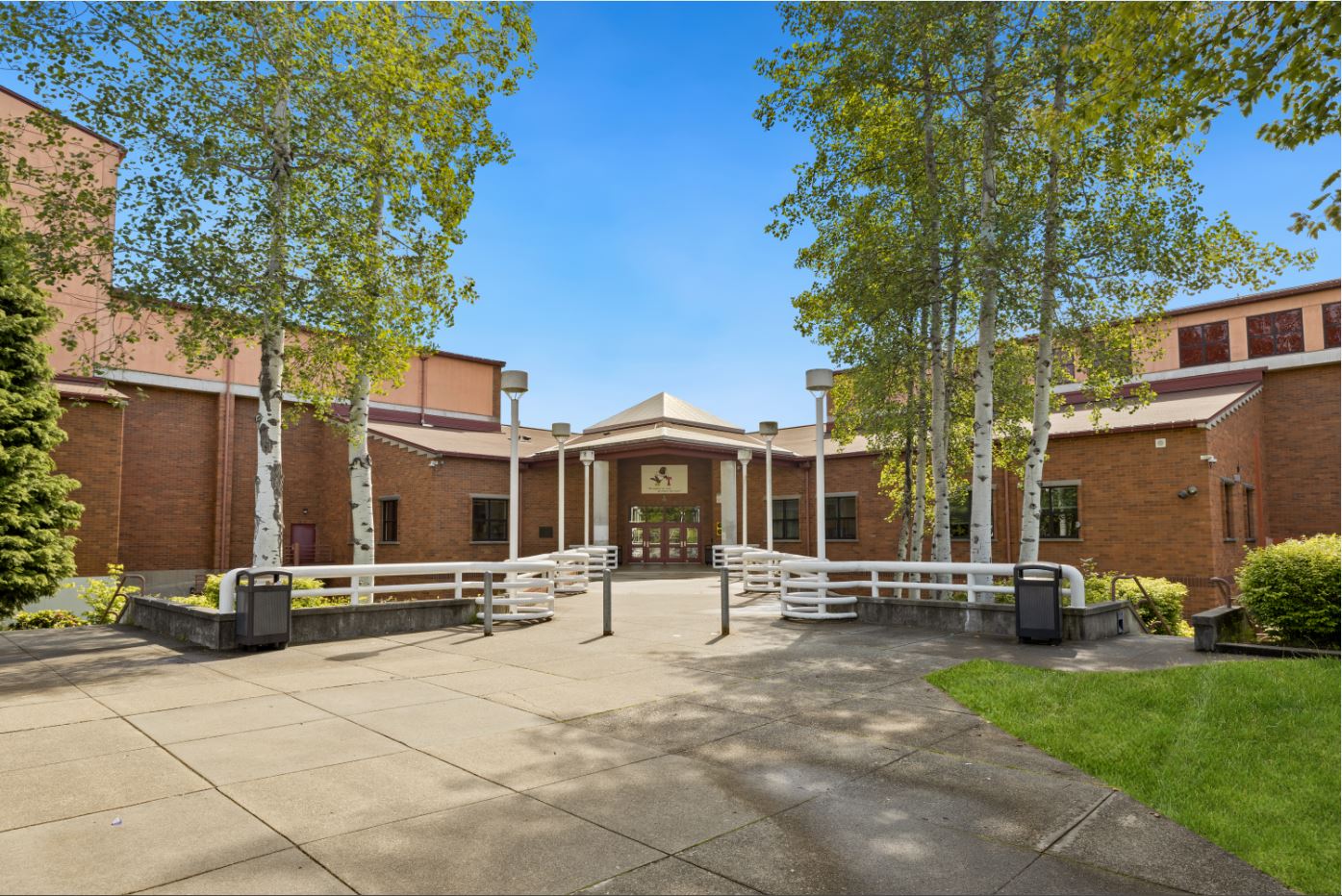 Mountlake Terrace High School Entrance